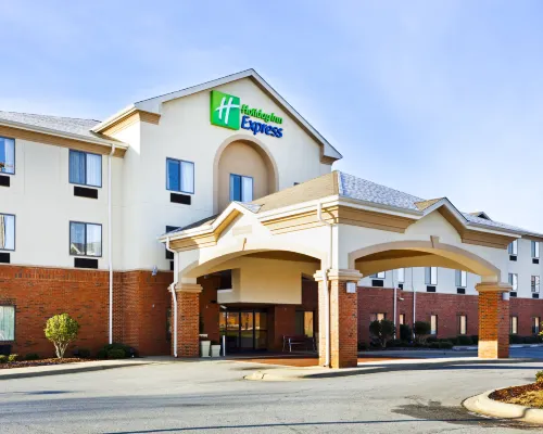 Holiday Inn Express FOREST CITY by IHG Hotels in Cool Spring