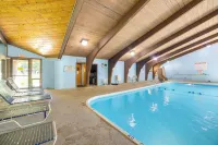 2 MI to the Lake Mecosta Getaway with Fire Pit!