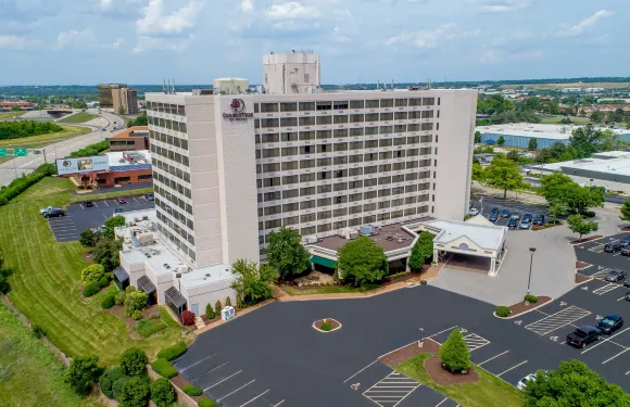 聖路易斯西港逸林酒店