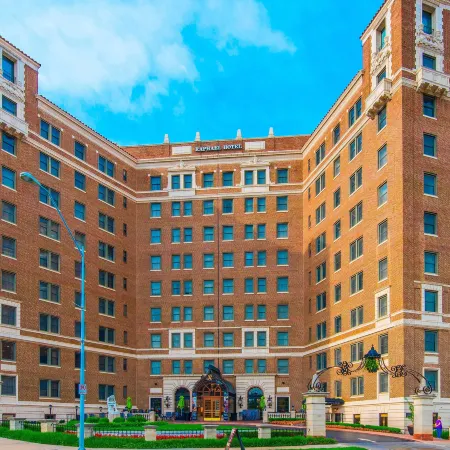 The Raphael Hotel, Autograph Collection