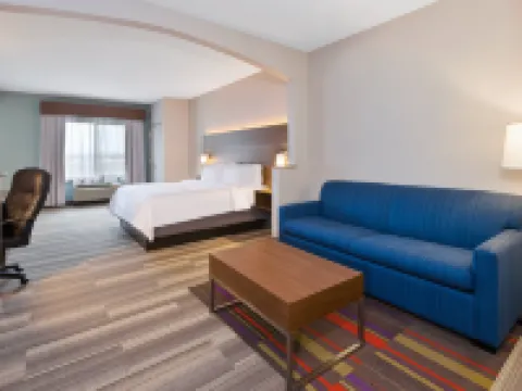 ฮอลิเดย์ อินน์ เอ็กซ์เพรส แอนด์ สวีทส์ วอร์มินสเตอร์ - ฮอร์แชม บาย IHG โรงแรมในBucks County