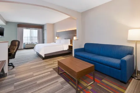 Holiday Inn Express & Suites Warminster - Horsham