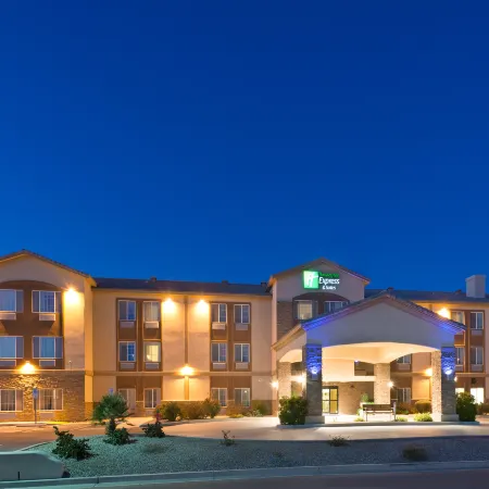 Holiday Inn Express & Suites CASA GRANDE by IHG