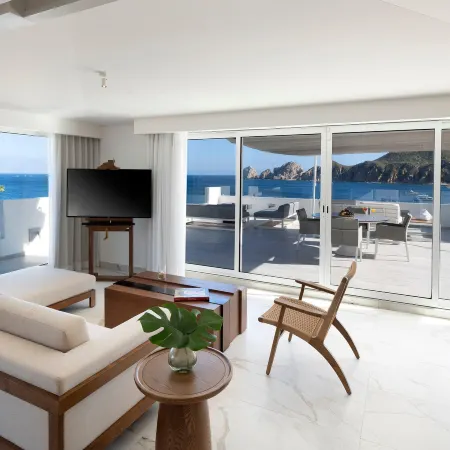 ME Cabo by Meliá – Adults Only
