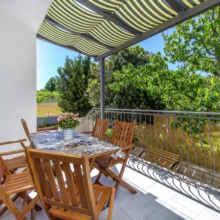 Apartment in Pula Near the Sea and Town Center