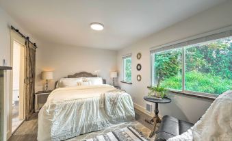 Farmhouse w/ Private Hot Tub < 1 Mile to Birch Bay