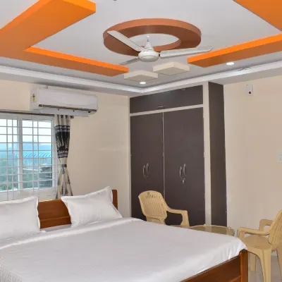 Rushi Sree Grand โรงแรมใกล้หาดโรชิคอนดา