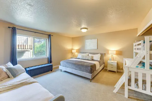 Group Friendly! Rockaway Beach Oasis w/ Game Room - 4 Sao