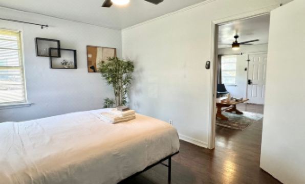 Beautiful Getaway Nears Asian Dist