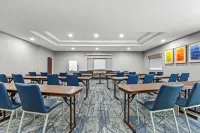 Holiday Inn Express & Suites Florence Northeast