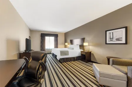 Best Western Plus Sand Bass Inn  Suites Отели в г. Marshall County