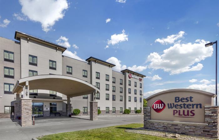 Best Western Plus Williston Hotel  Suites