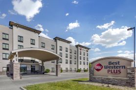 Best Western Plus Williston Hotel  Suites