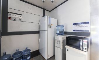 Yeongju Hwangje Motel