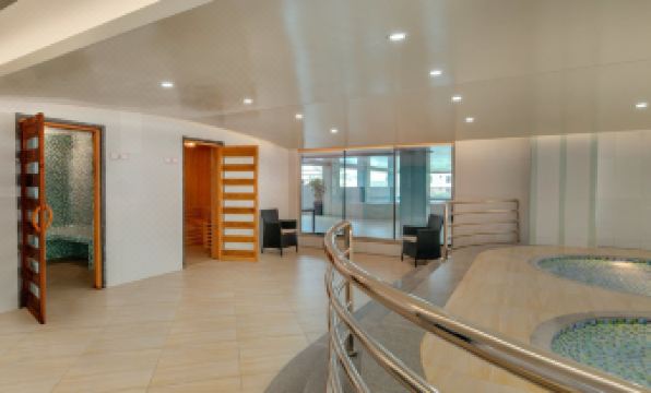 Ramada Hotel & Suites by Wyndham Amwaj Islands Manama