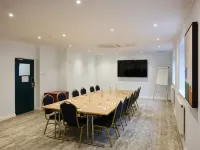 Garner Hotel Birmingham South East by IHG 블레이크슬리 홀 주변 호텔