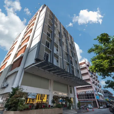 Hotel Sentral Kuantan @ Riverview City Centre Hotels near Taman Esplanade