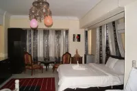 Triangle Pyramids Boutique - مسبح خاص