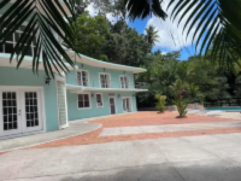 Toraille Waterfall Villas