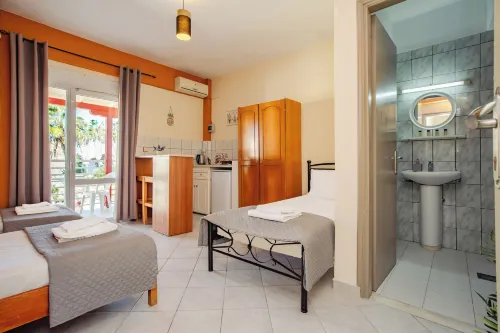 Solena Studios Kavos