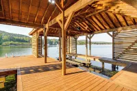 < 1 Mi to Boat Launch: Home w/ Dock in Scottsboro - Bintang 3
