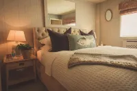 The Greyhound on the Test Hotel Hotels near Winter Garden, Hillier Arboretum