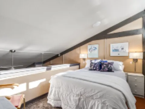 Sunny, Spacious & Pet Friendly - Creekside #39 Hotels in Bear Valley