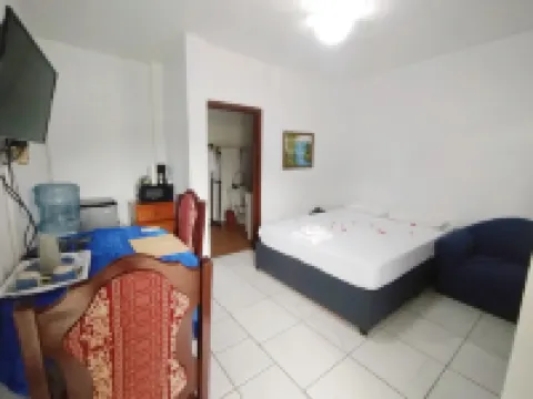 See Belize Relaxing Studio with Sea View Infinity Pool & Deck by Airport, 1st FL