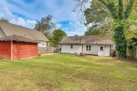 7 Mi to Dtwn Atlanta: Family Home w/ Large Yard! - 3-Star