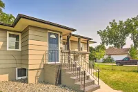 Inviting Rapid City Duplex < 2 Mi to Downtown! - appartements de vacances
