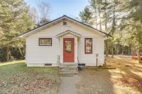 Year-round Chain of Lakes Retreat! Northwoods Home - 2-Star