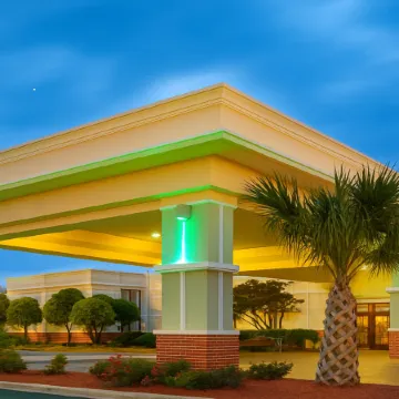 Holiday Inn LUMBERTON NORTH - I-95 by IHG