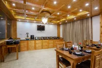 Tripli Hotels Namaste Manali - sarapan