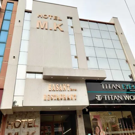 Hotel M K Отели в г. Патханкот