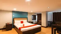 RedDoorz @ Guest Hotel Passi City Iloilo - parking
