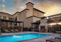 The Ava Hotel Paso Robles, Curio Collection By Hilton - Pools