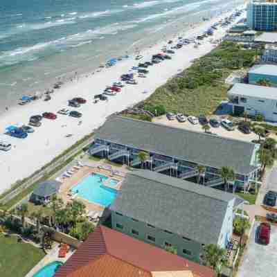 New Smyrna Waves Mod Collection by Sonesta Hotel Exterior