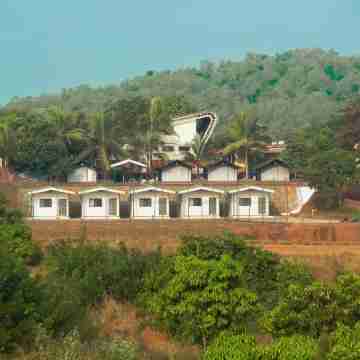 Tent-O-Treat – Tent Stay & Premium Rooms Hotel Exterior