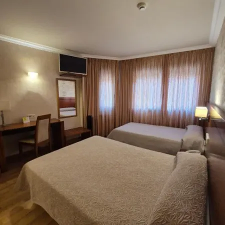 Hotel Hhb Pontevedra Confort