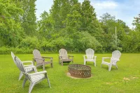 'Grandma's Farm House' on 125 Acres w/ Fire Pit! - 3 tähden