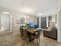 Magnificent 2 Bedroom Apartment Vista Cay Resort 107