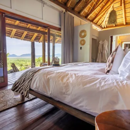 Buffalo Ridge Safari Lodge