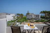 Delfina Tropic Beach