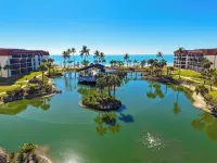 Completely renovated one bedroom on the beach, 65' Samsung TV tennis, pool.