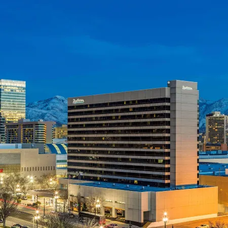 Radisson Hotel Salt Lake City Downtown Отели рядом со станцией Salt Lake City Amtrak Station