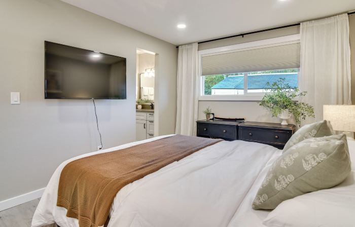 Peace & Serenity in Gresham! Sleek Home w/ Yard