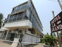 Motel la Grandeur Hotels in Mapusa