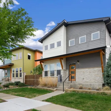 The Colorado House in Old Town Brewery District!!