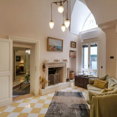 Palazzo Rollo Hotels near Museo Faggiano