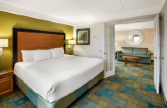 La Quinta Inn & Suites by Wyndham Greenville Haywood